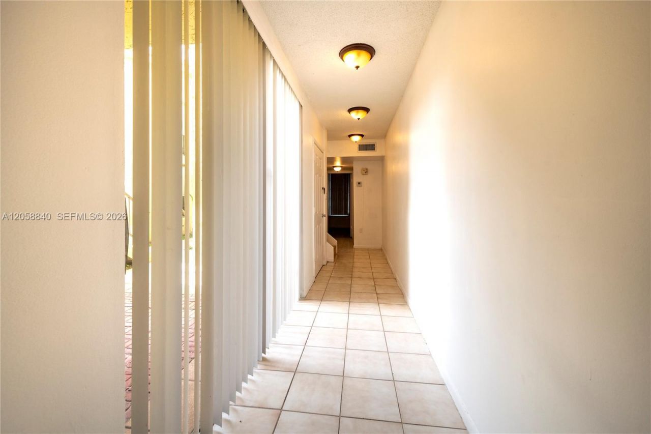 8401 W Sample Rd , Unit 19, Coral Springs, FL 33065 Photo