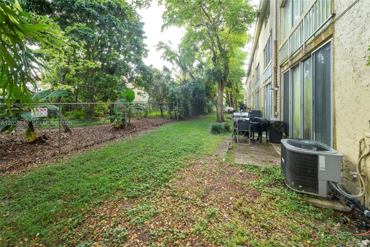 8401 W Sample Rd , Unit 19, Coral Springs, FL 33065 Photo