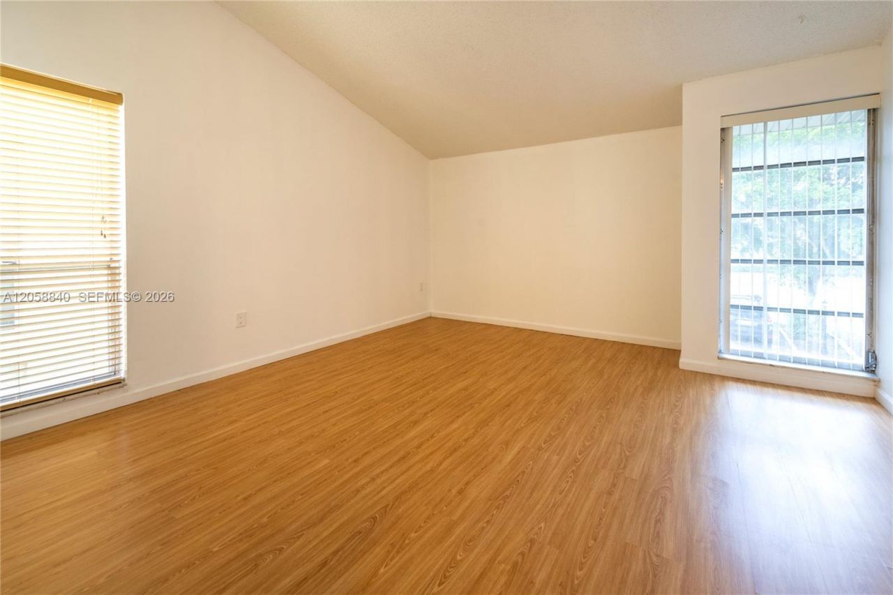 8401 W Sample Rd , Unit 19, Coral Springs, FL 33065 Photo