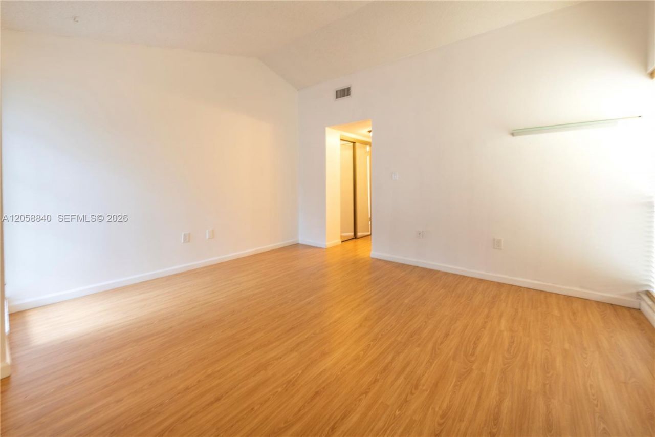 8401 W Sample Rd , Unit 19, Coral Springs, FL 33065 Photo