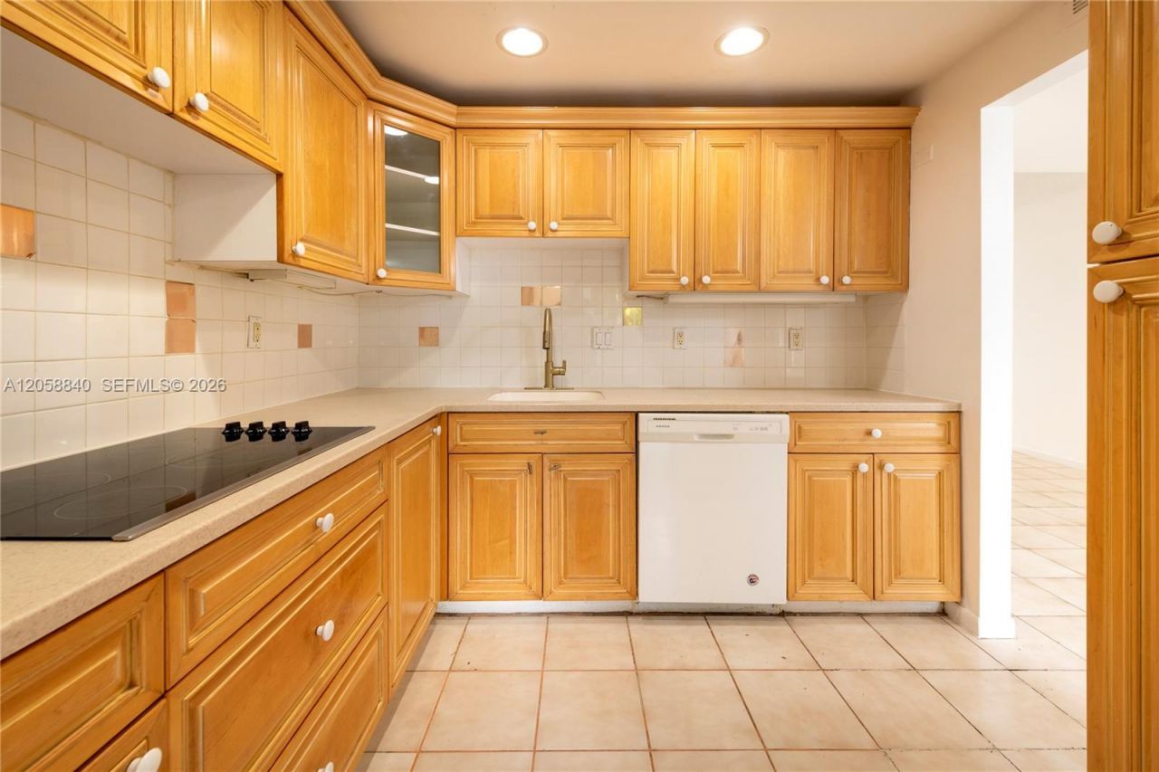 8401 W Sample Rd , Unit 19, Coral Springs, FL 33065 Photo