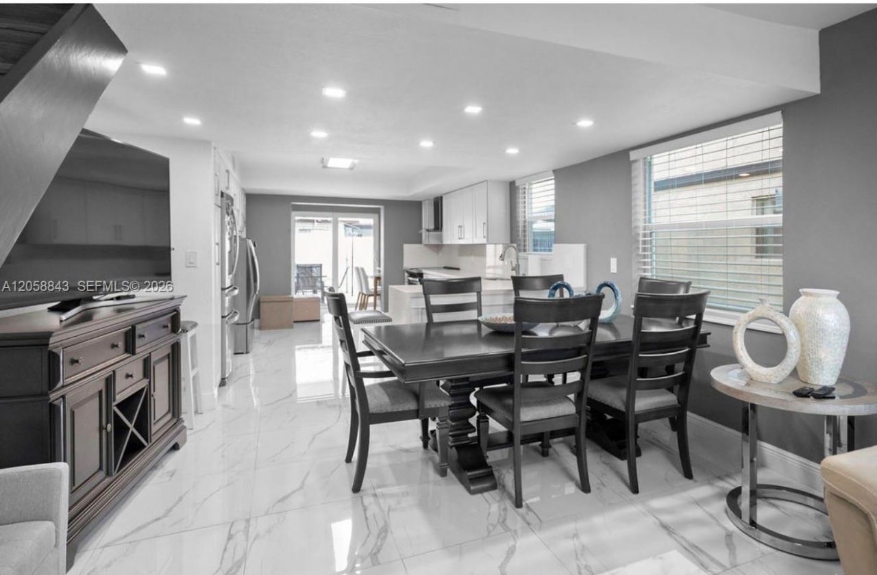 1158 W 41st St, Unit 87, Hialeah, FL 33012 Photo