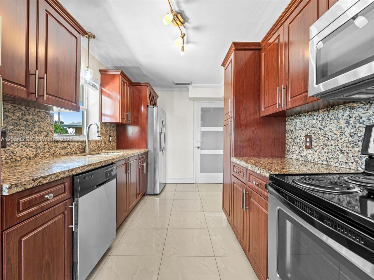 2045 NW 115th St, Miami, FL 33167 Photo