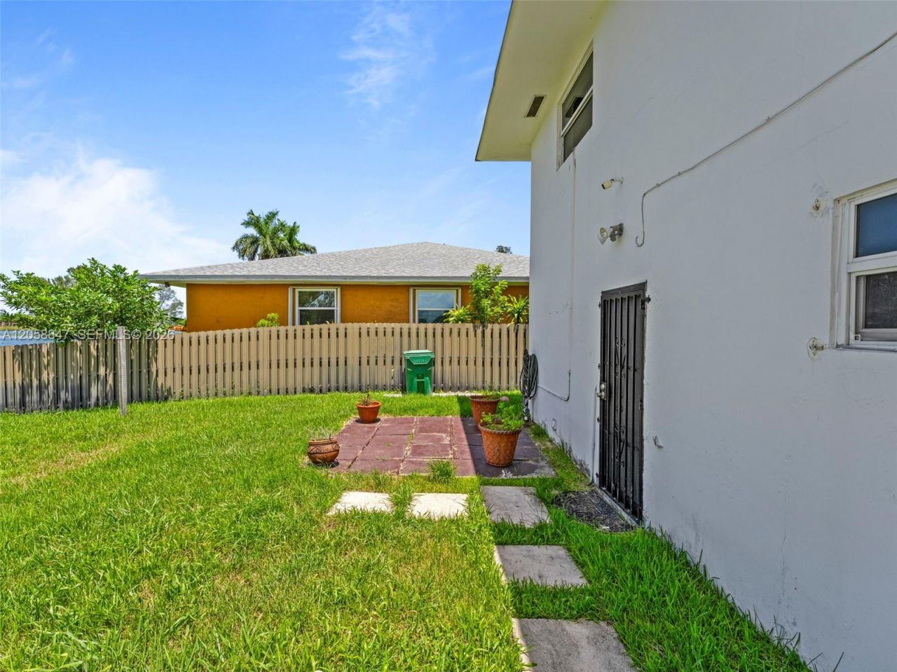 2045 NW 115th St, Miami, FL 33167 Photo
