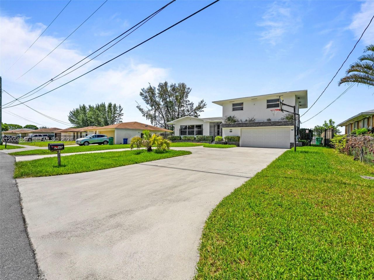2045 NW 115th St, Miami, FL 33167 Photo