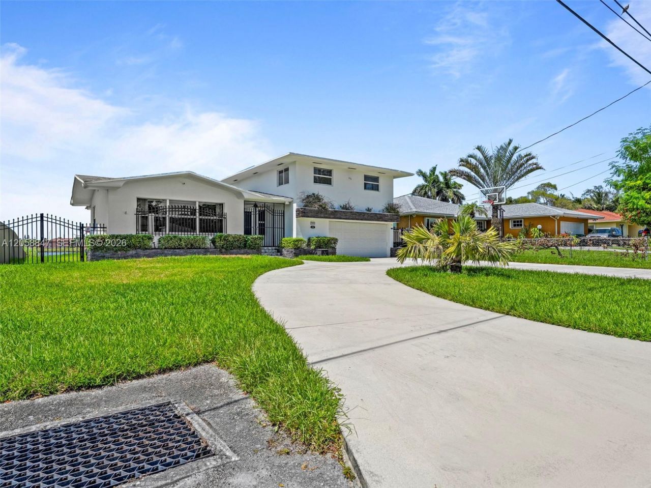 2045 NW 115th St, Miami, FL 33167 Photo