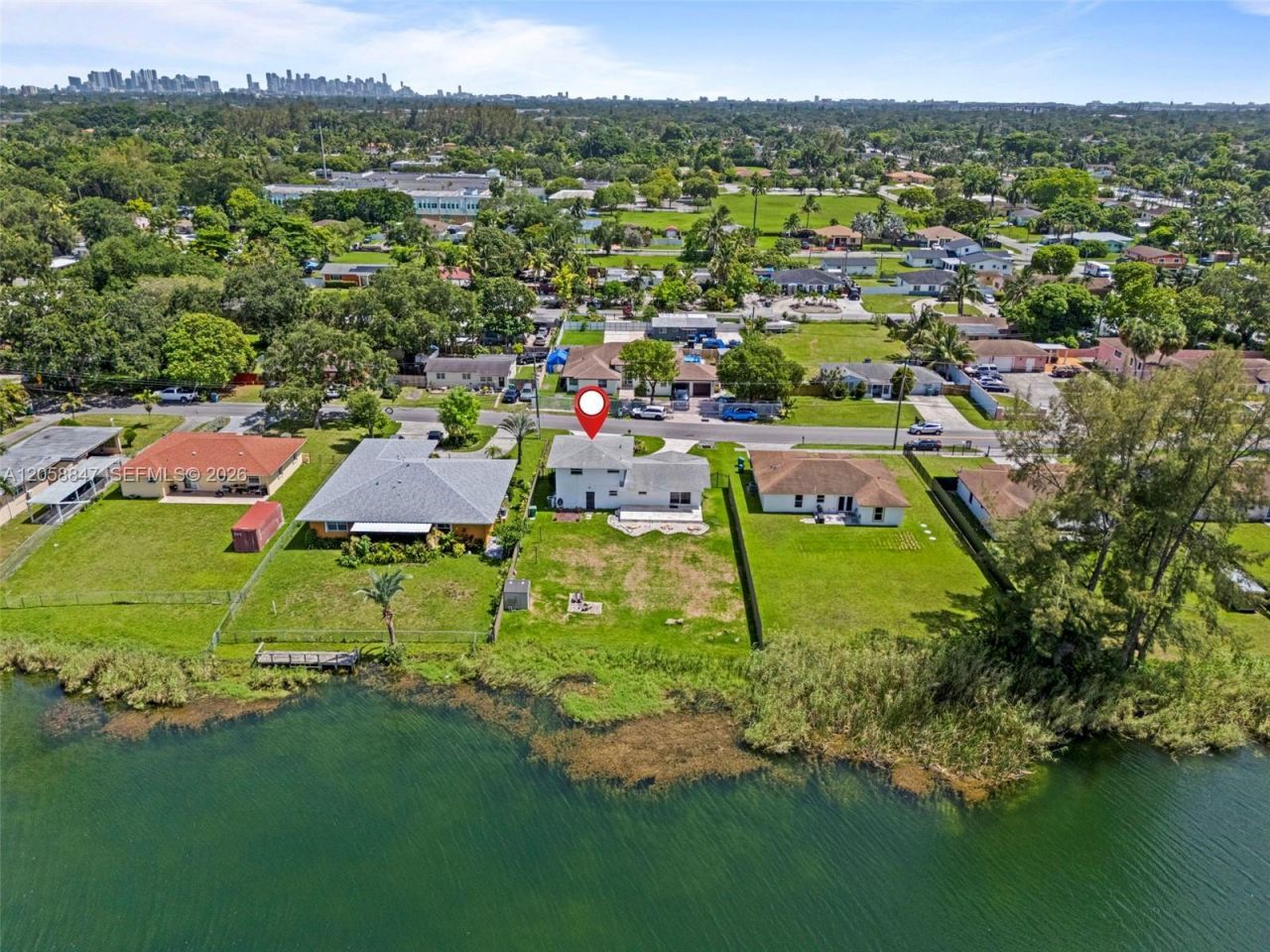 2045 NW 115th St, Miami, FL 33167 Photo