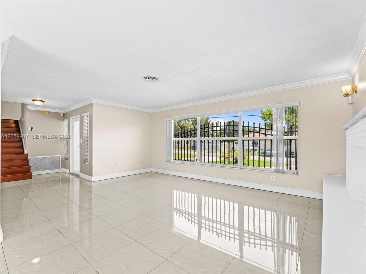 2045 NW 115th St, Miami, FL 33167 Photo