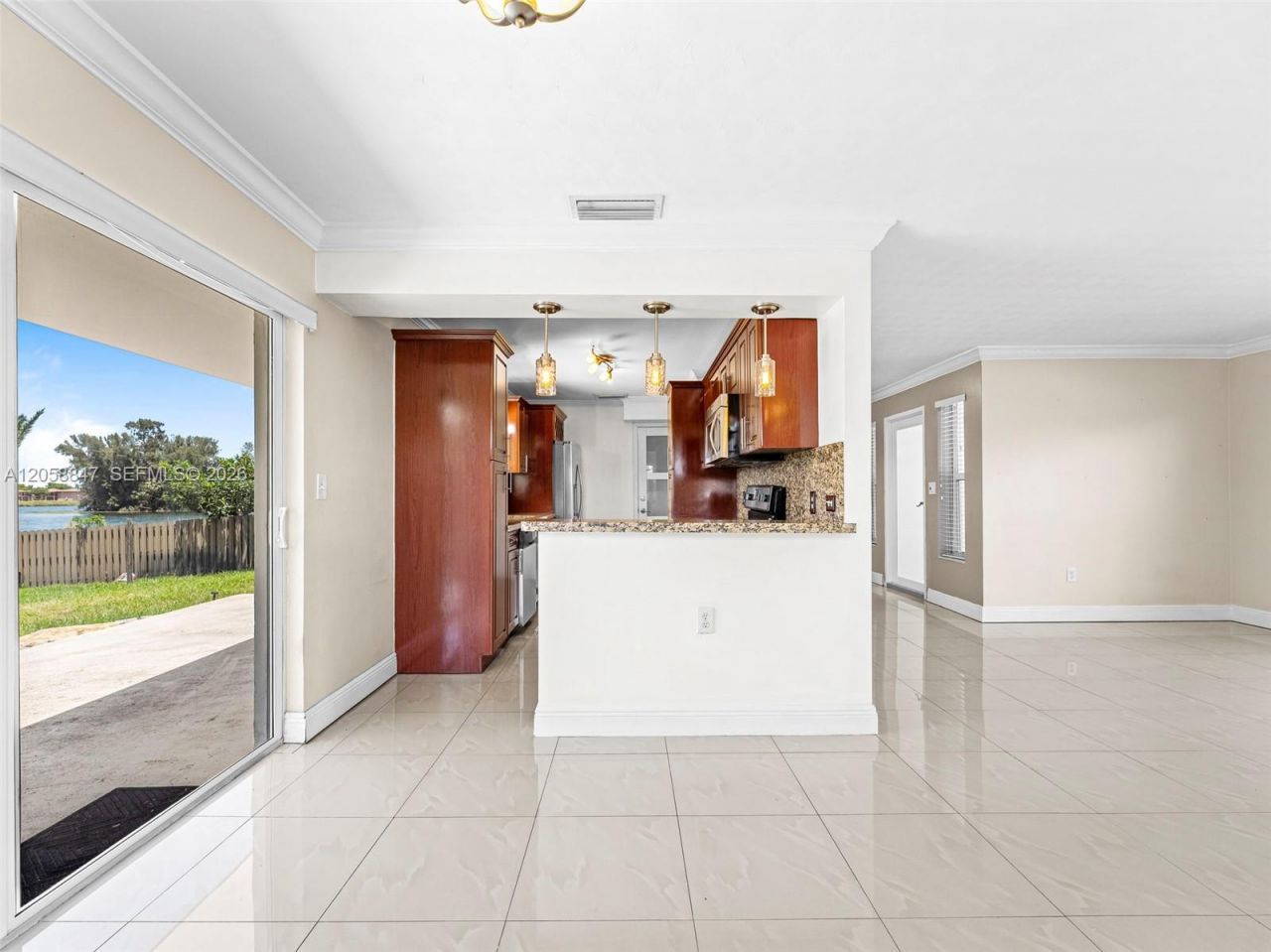 2045 NW 115th St, Miami, FL 33167 Photo