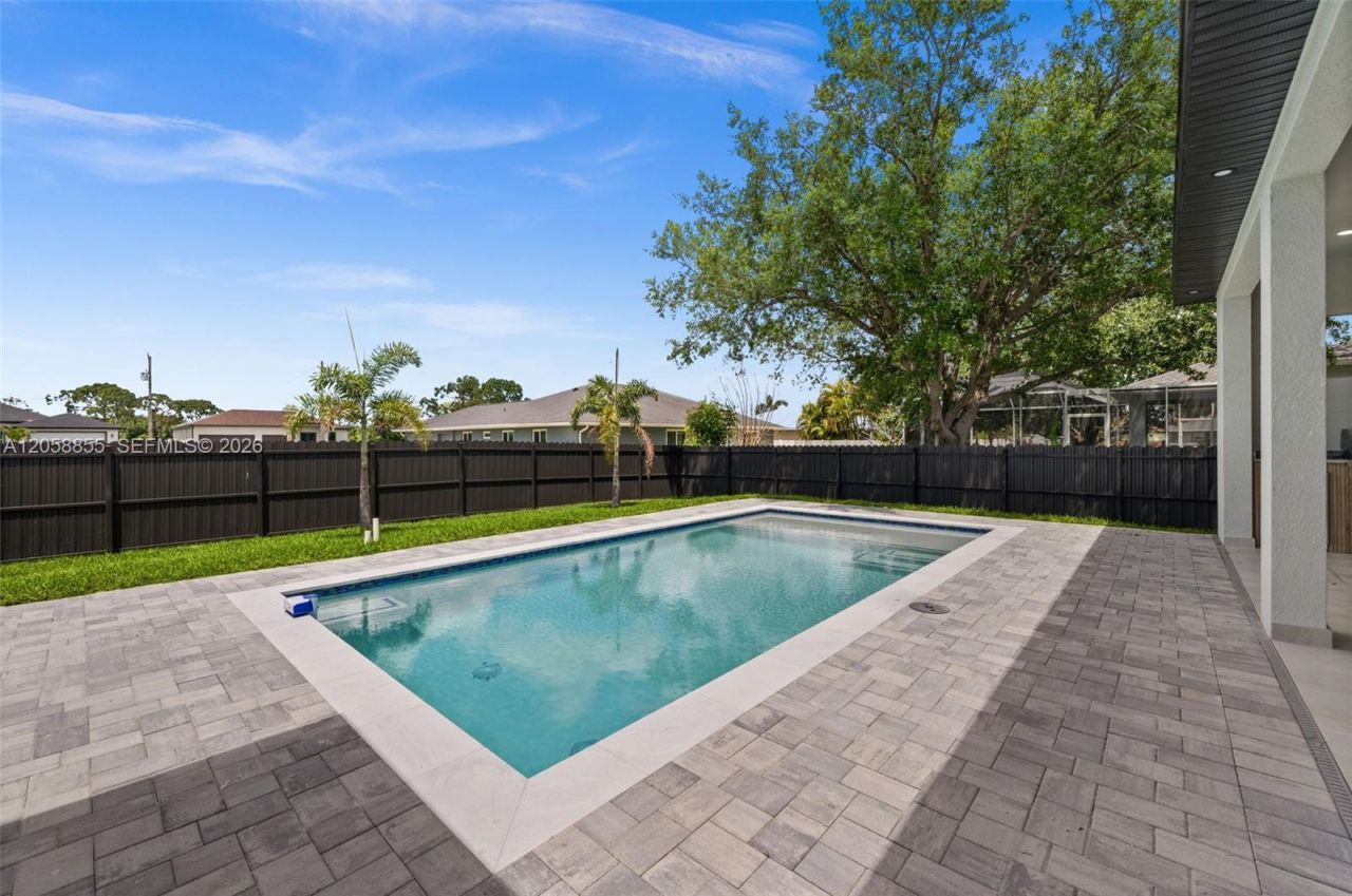 1532 Nw, Cape Coral, FL 33993 Photo
