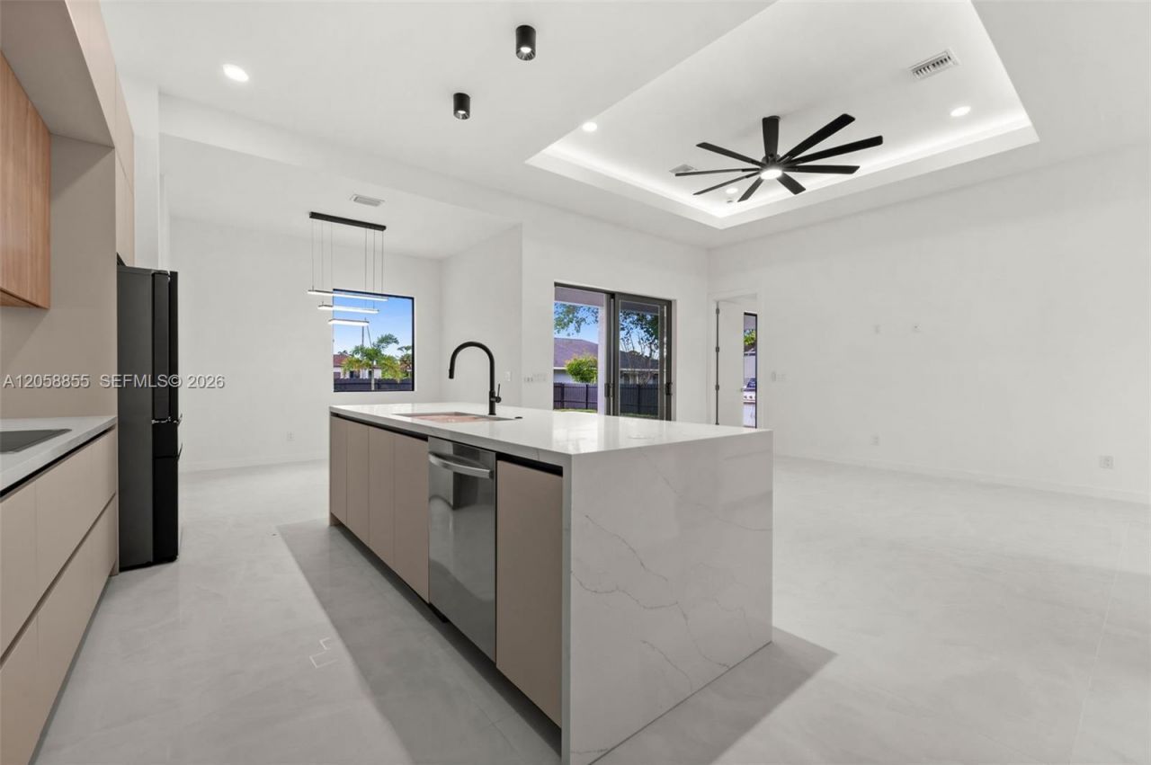 1532 Nw, Cape Coral, FL 33993 Photo