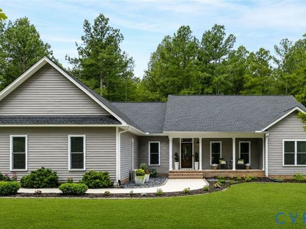 6113 Autumn Bluff Road , Powhatan, VA 23139