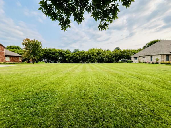 1735 Maplewood Lane, Aberdeen, SD 57401