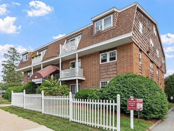 242 Mount Vernon St, Unit 6, Lawrence, MA 01843