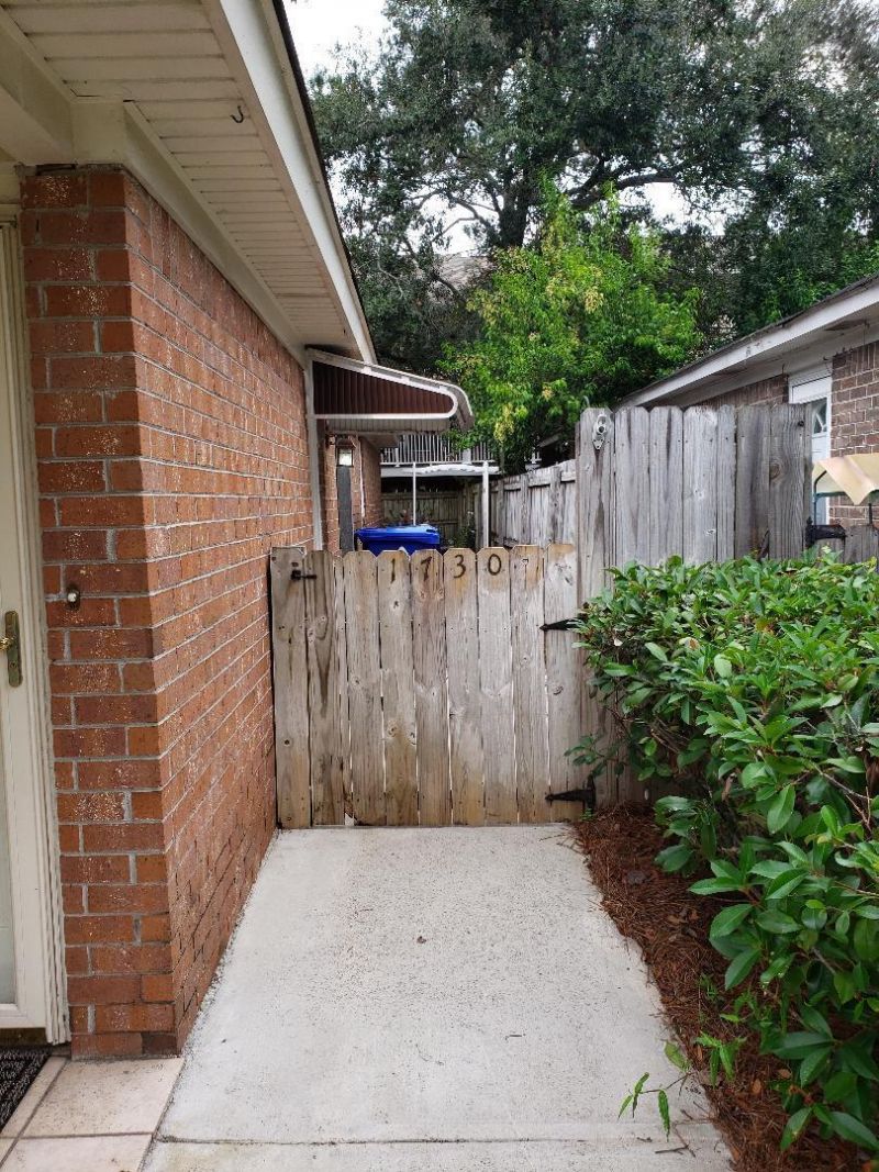 1730 Raoul Wallenberg Boulevard Photo 15