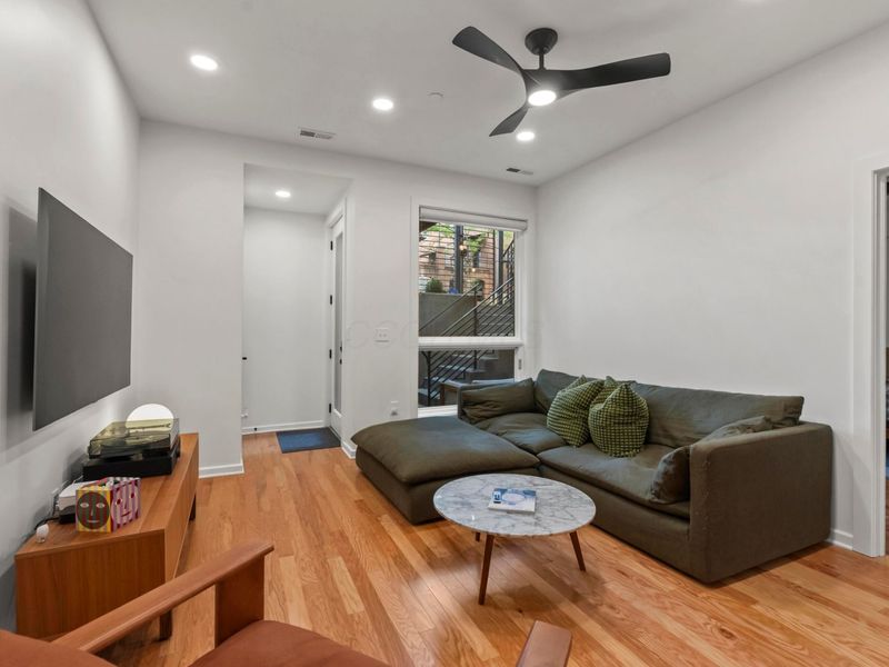 63 N 5th Street, Unit G14, Columbus, OH 43215 Photo 5