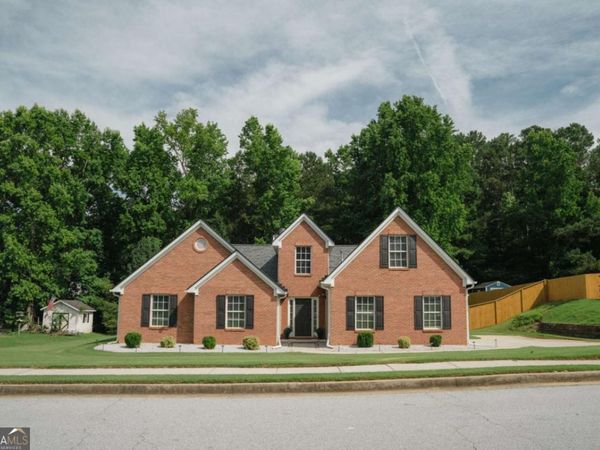 2844 Michelle Lee Drive, Dacula, GA 30019