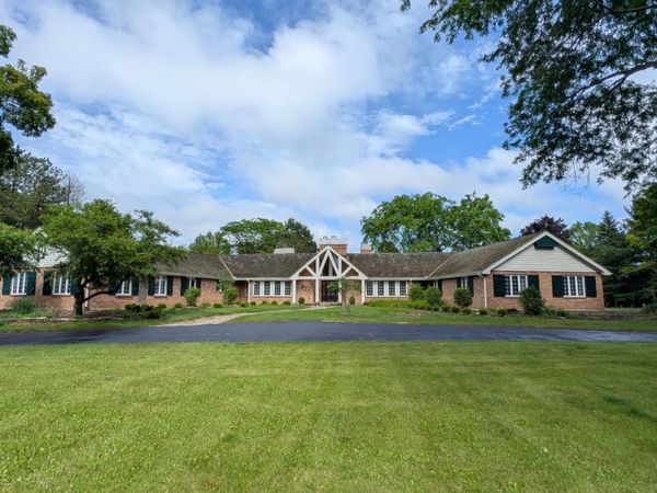 3 Hickory Lane , Barrington Hills, IL 60010