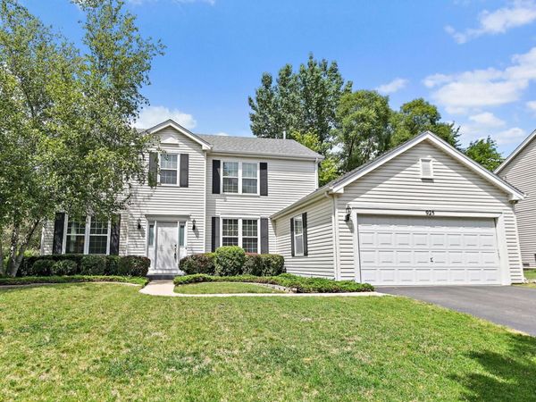 925 Cortney Drive , Carpentersville, IL 60110