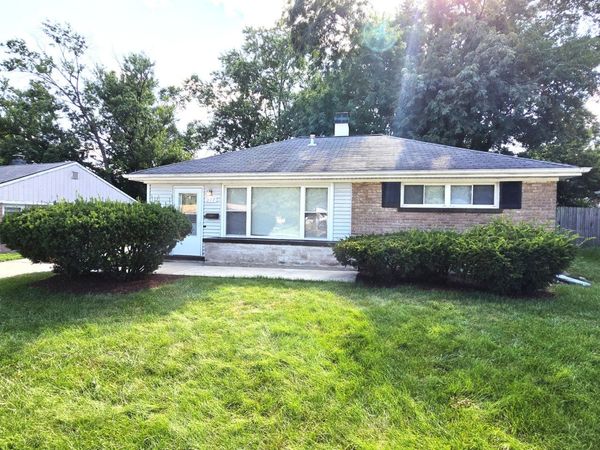 277 Minocqua Street , Park Forest, IL 60466