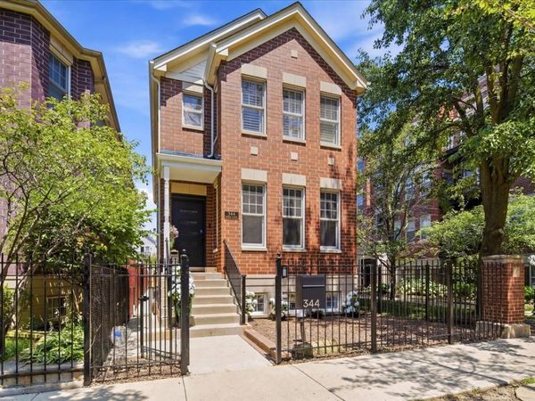 344 W Scott Street , Chicago, IL 60610