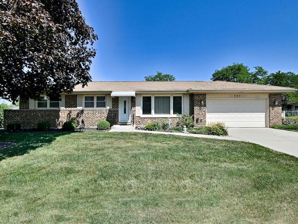 497 JULIE Drive , Schaumburg, IL 60193