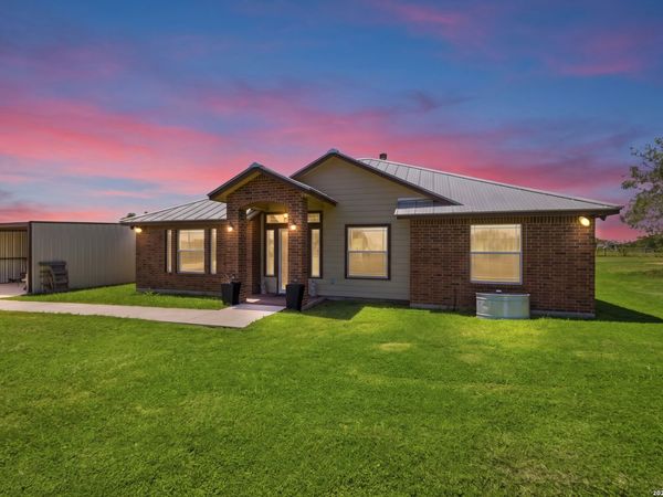 12778 FM 1346, St Hedwig, TX 78152