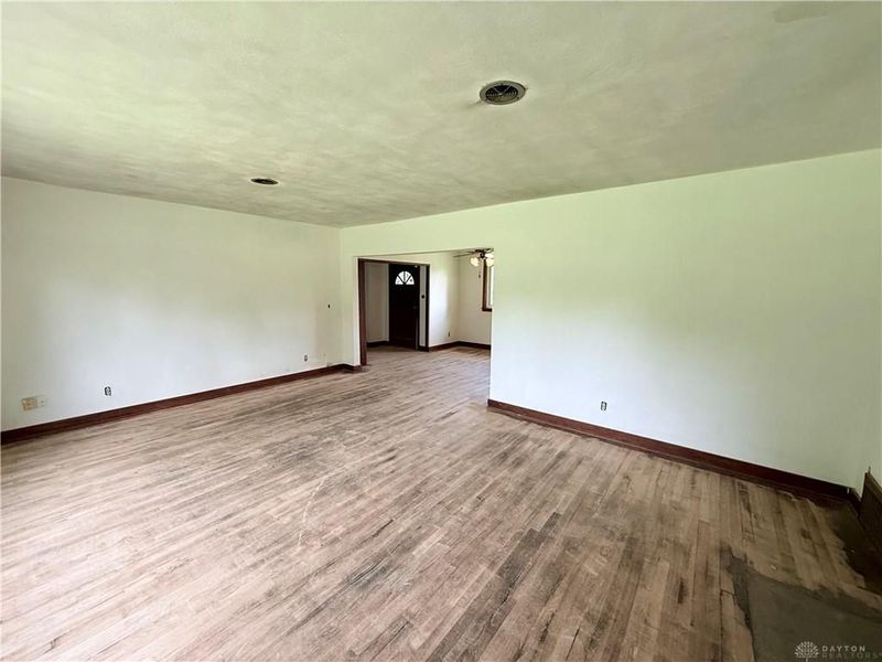5948 Hoover Avenue, Dayton, OH 45417 Photo 2