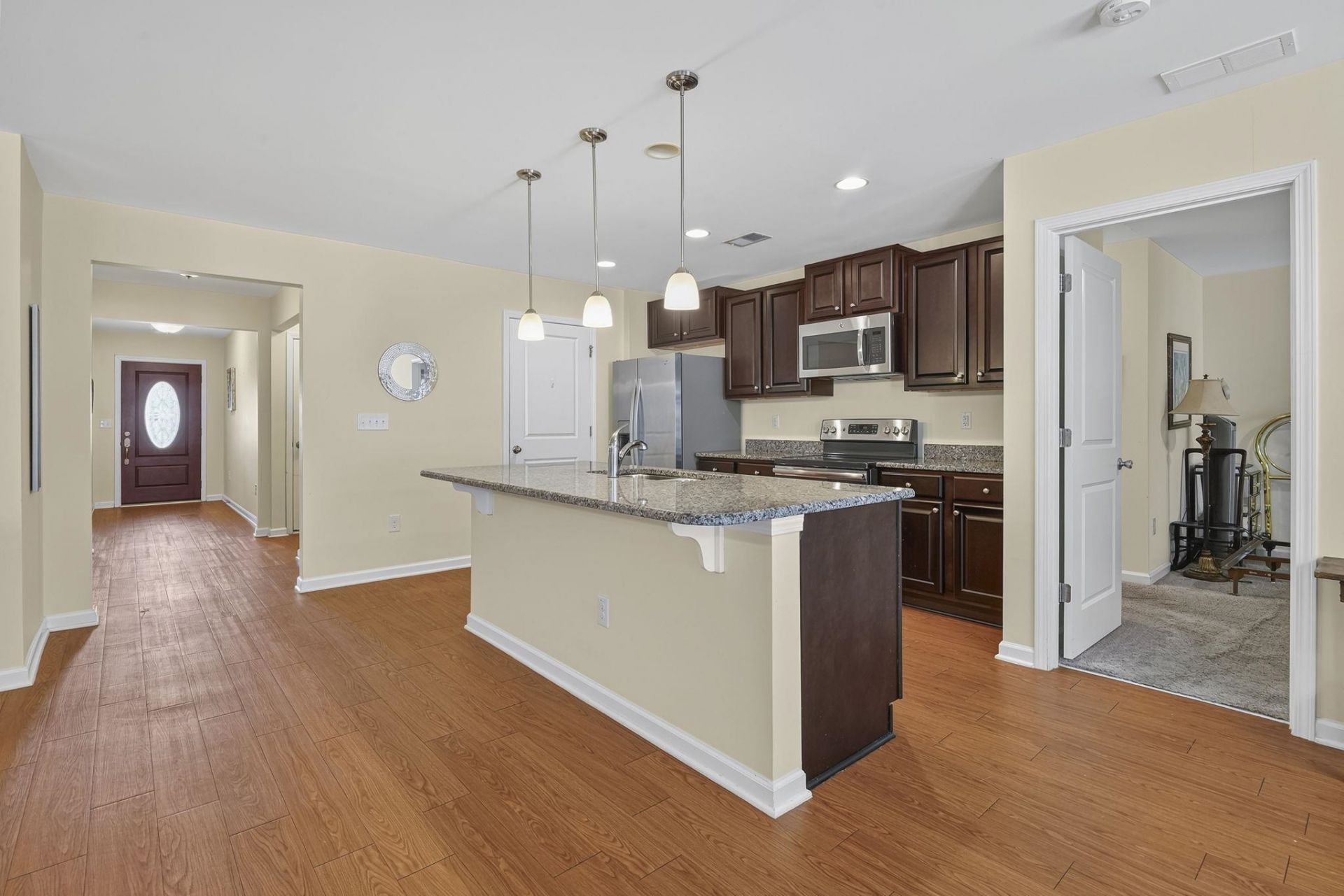 156 Oak Leaf Dr.  Photo 16