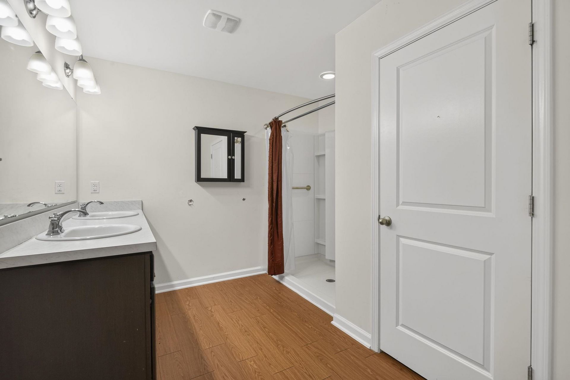 156 Oak Leaf Dr.  Photo 26