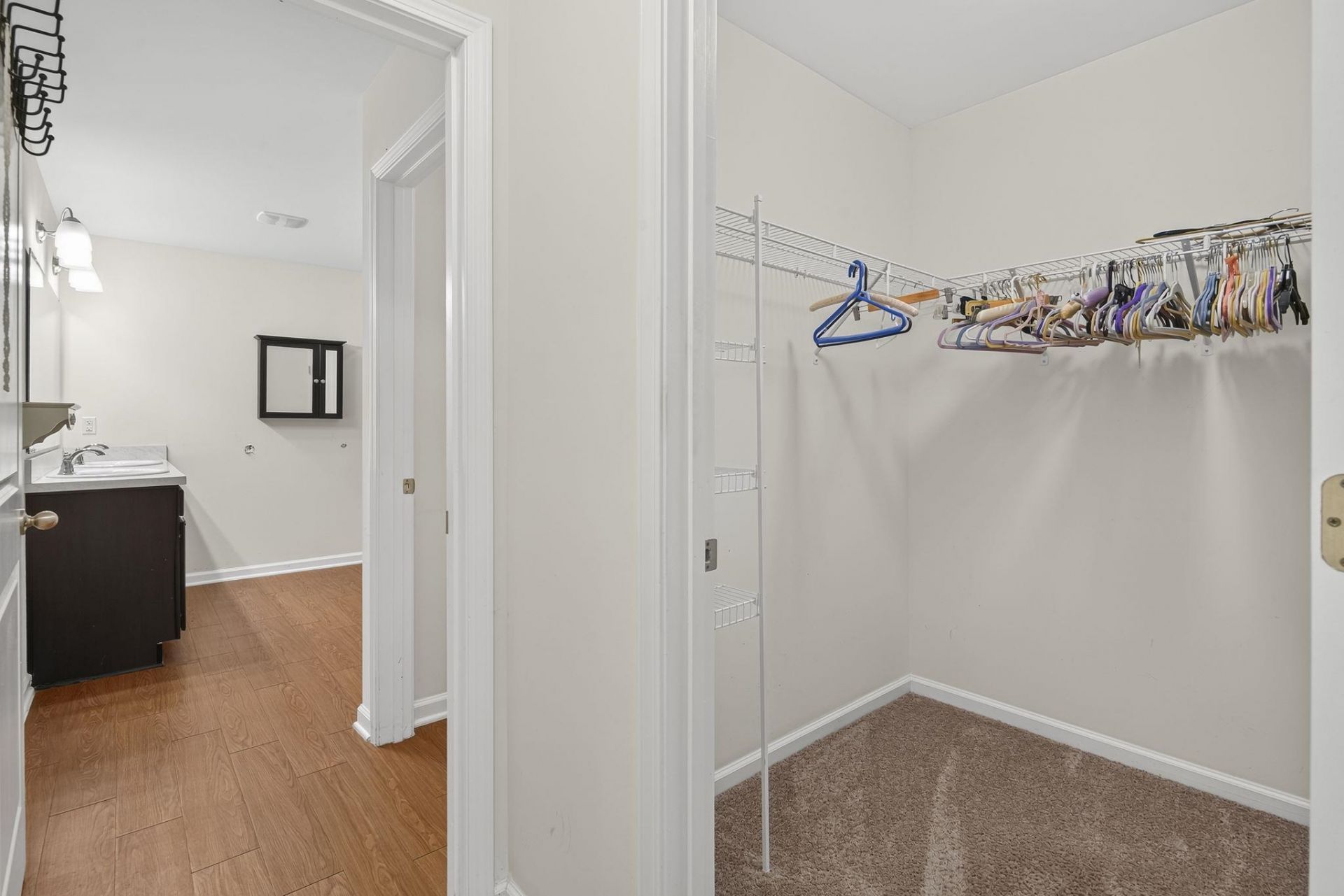 156 Oak Leaf Dr.  Photo 28