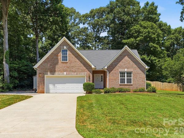 139 Spicewood Circle , Troutman, NC 28166