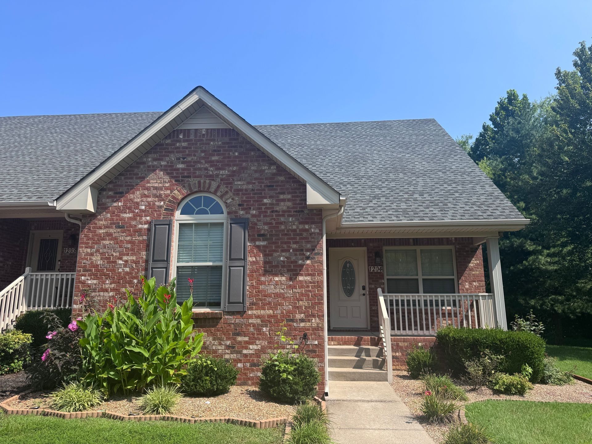 135 Excell Rd, Unit 1204, Clarksville, TN 37043 Main Photo
