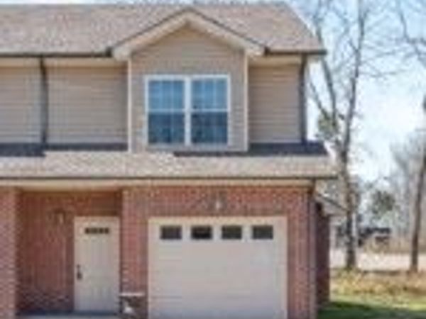 202 W Watson Pointe , Clarksville, TN 37043