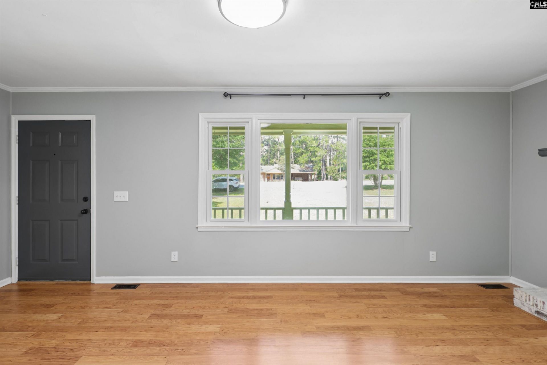1051 Main Street  Photo 15