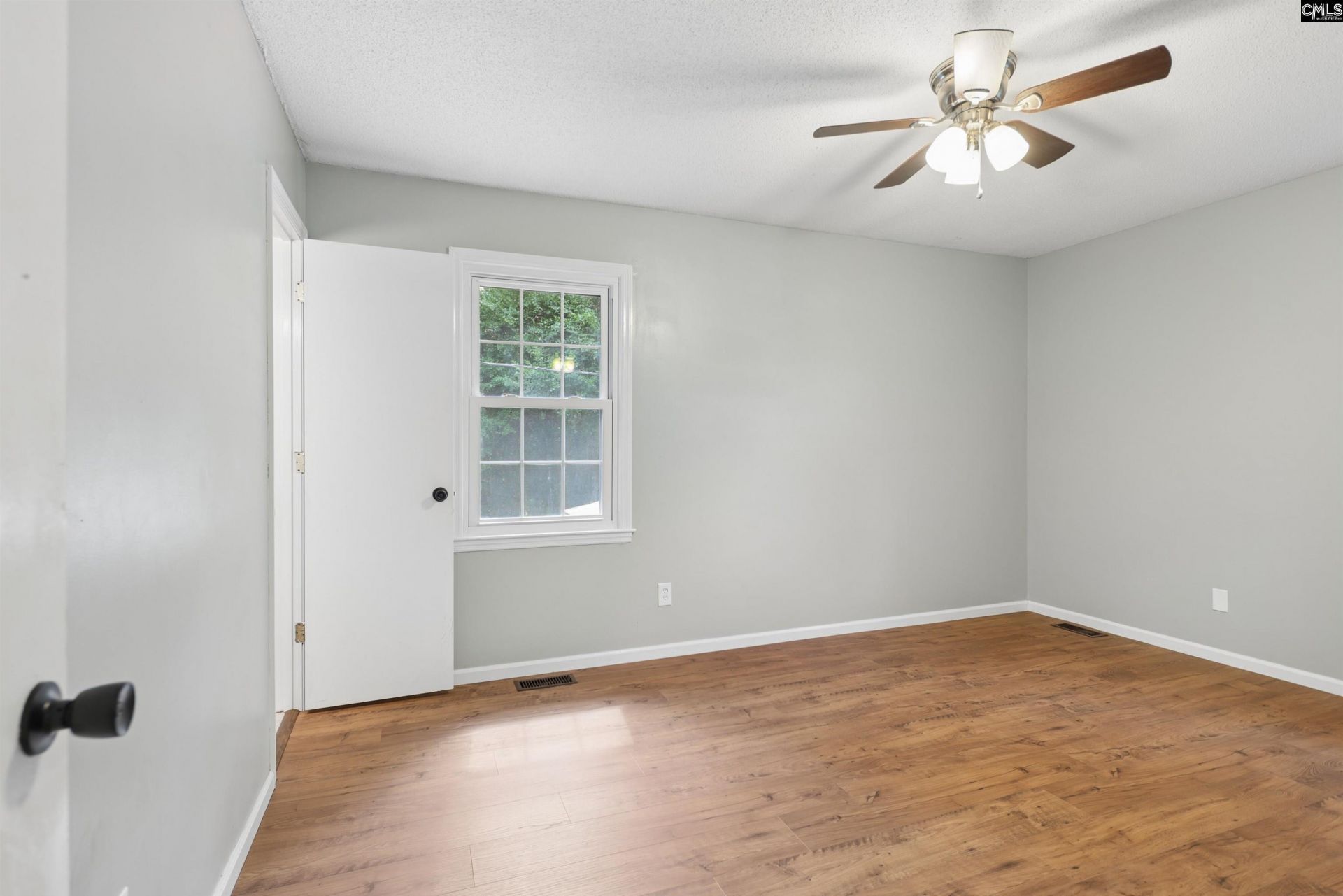 1051 Main Street  Photo 5