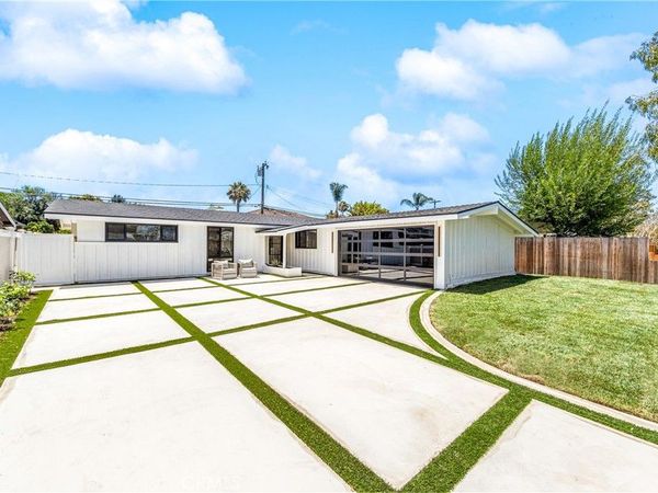 213 Wellesley, Costa Mesa, CA 92626