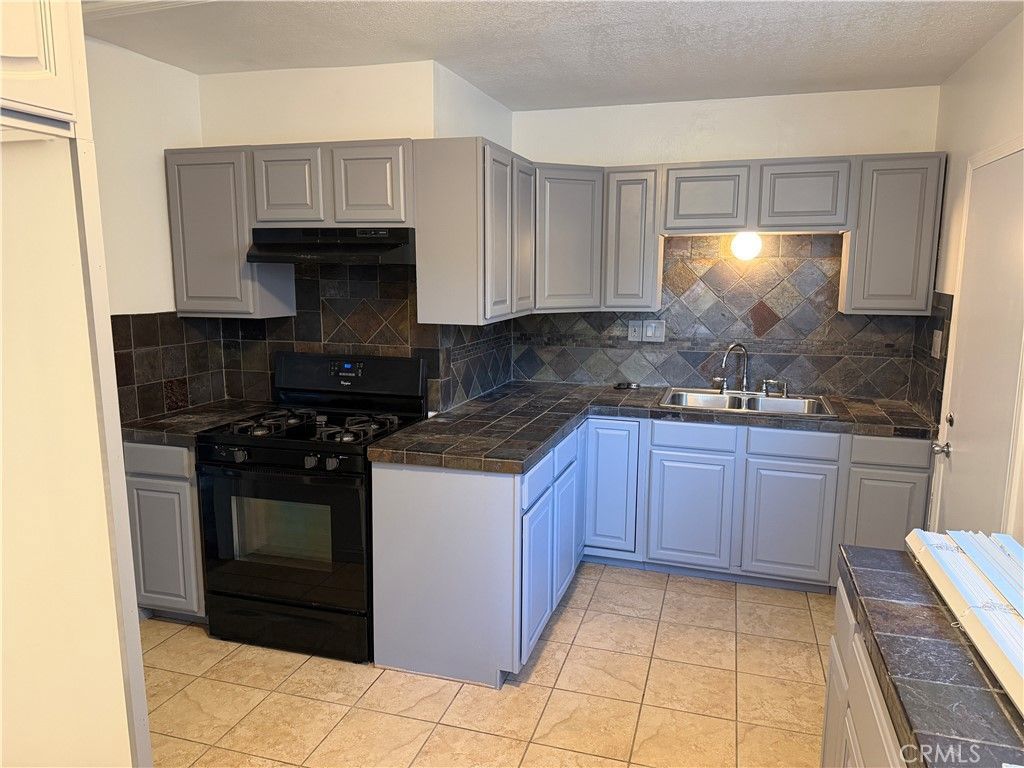 1654 N Marine, Wilmington, CA 90744 Main Photo