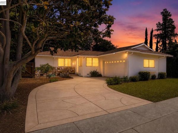 3436 Thunderbird Dr, Concord, CA 94520
