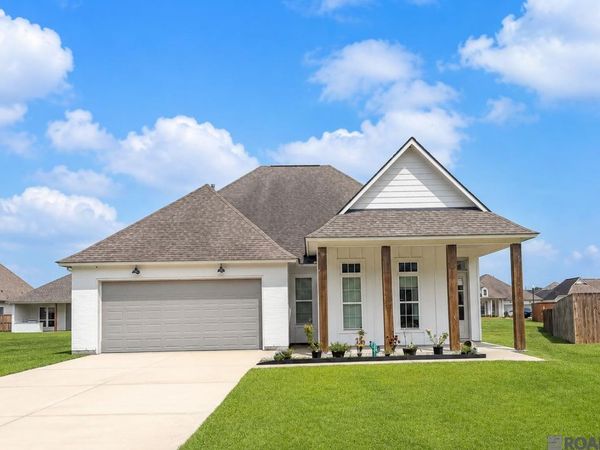 38153 Woodland Trail Dr, Prairieville, LA 70769