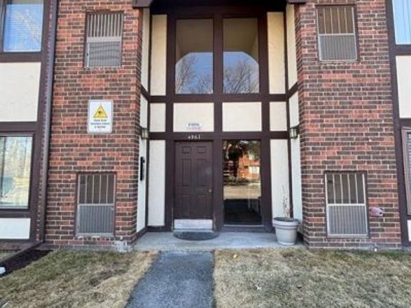 4961 E 10 Mile Road, Warren, MI 48091
