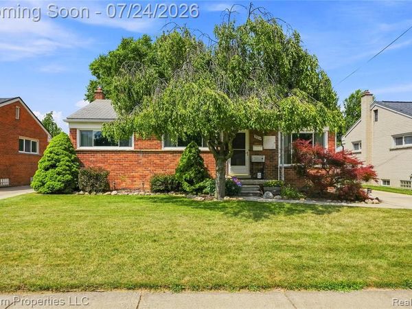 33214 Sheridan Street , Garden City, MI 48135