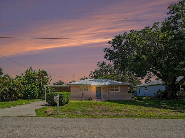 3035 HILLVIEW STREET , SARASOTA, FL 34239
