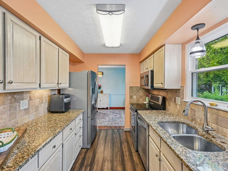 200 E Schrock Road, Westerville, OH 43081 Photo 15