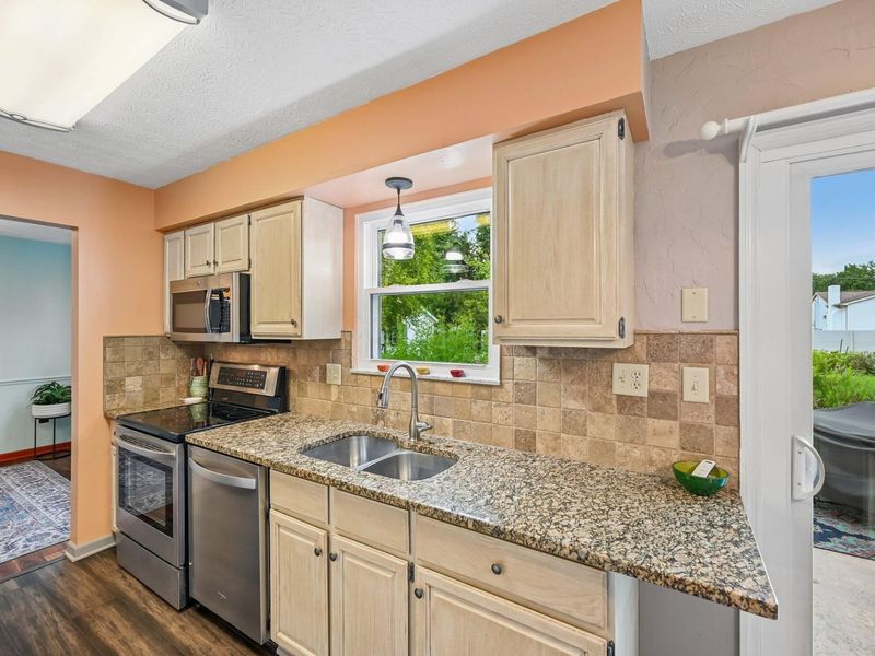 200 E Schrock Road, Westerville, OH 43081 Photo 16