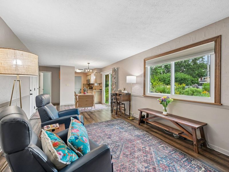 200 E Schrock Road, Westerville, OH 43081 Photo 9