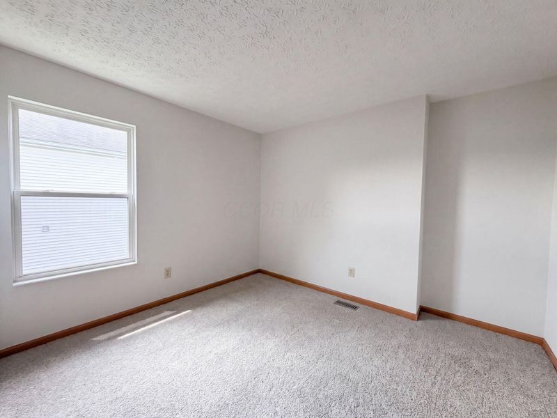 2237 Red Barn Street , Delaware, OH 43015 Photo 10