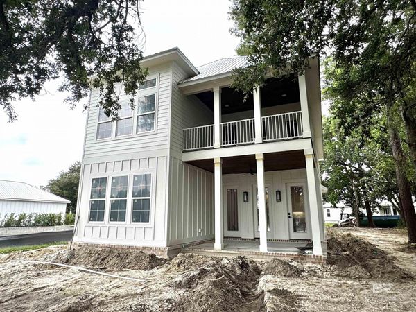 2613 Chastain Street, Gulf Shores, AL 36542