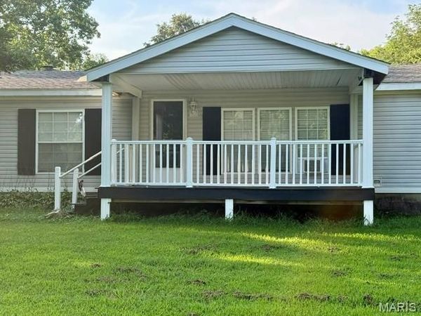 19224 Goldfinch Drive , Marble Hill, MO 63764