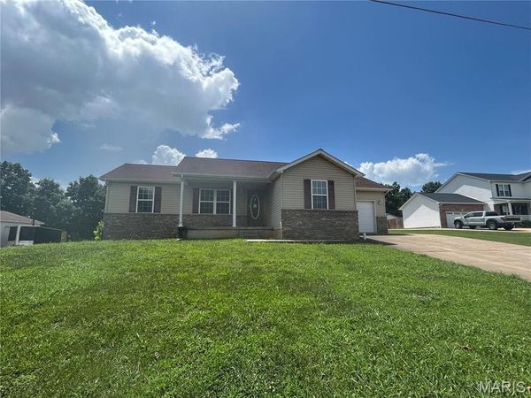 1149 Riverwoods Drive , Desloge, MO 63628